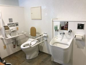 WC5 　オーテピア追手筋側　多目的トイレ
